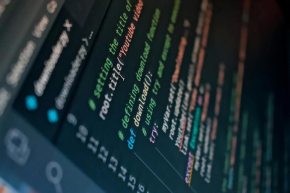 Python Programming for Building Games in iOS Applications: An In-Depth Analysis
